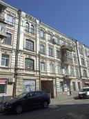 2021 р. Права частина головного…