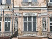 Вікна 2-го поверху сходової клітки