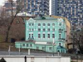 Будинок (вул. Фізкультури, 1, корп. 2)