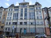 2021 р. Ліва частина головного фасаду…