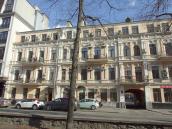 2021 р. Ліва частина головного фасаду