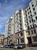 2021 р. Ліва частина головного фасаду