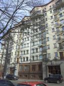 2021 р. Ліва частина фасаду по вул.…