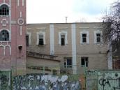 Двоповерховий будинок