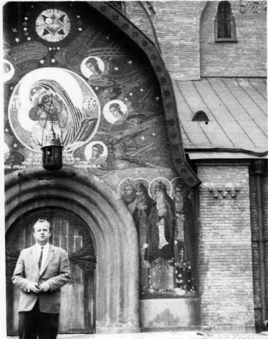 1981 р. Фрагмент головного порталу