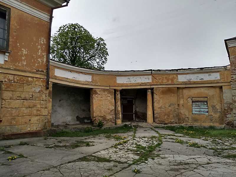 Бічна галерея