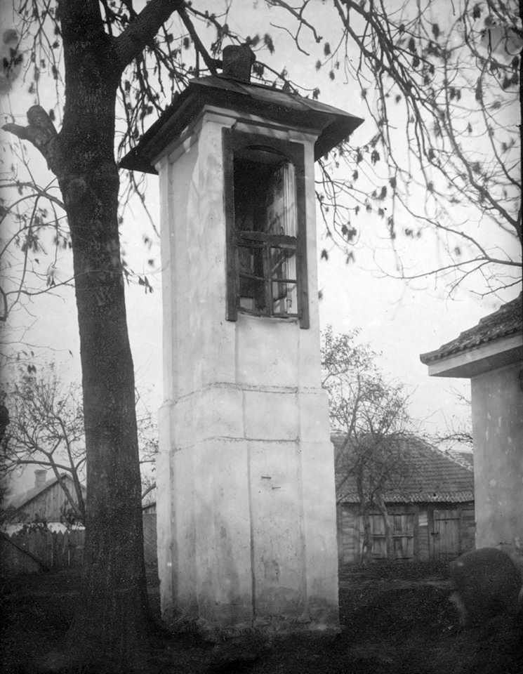 Колона-каплиця