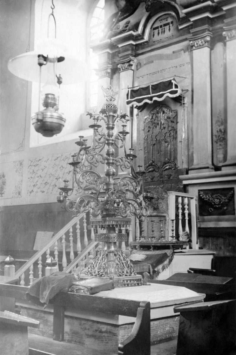 1920-і рр. (?) Арон-кодеш (вівтар)
