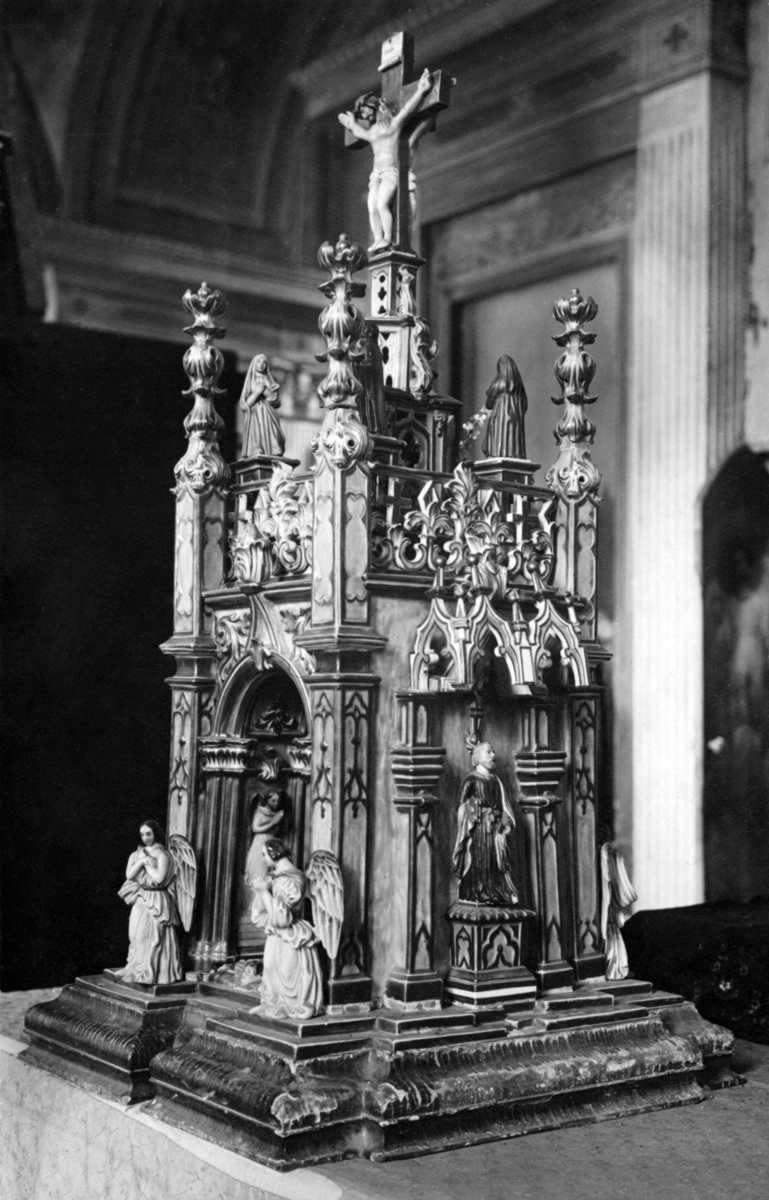 Святодарниця порцелянова блакитна у формі ґотичної капели з багатьма… Порцелянова дарохранильниця