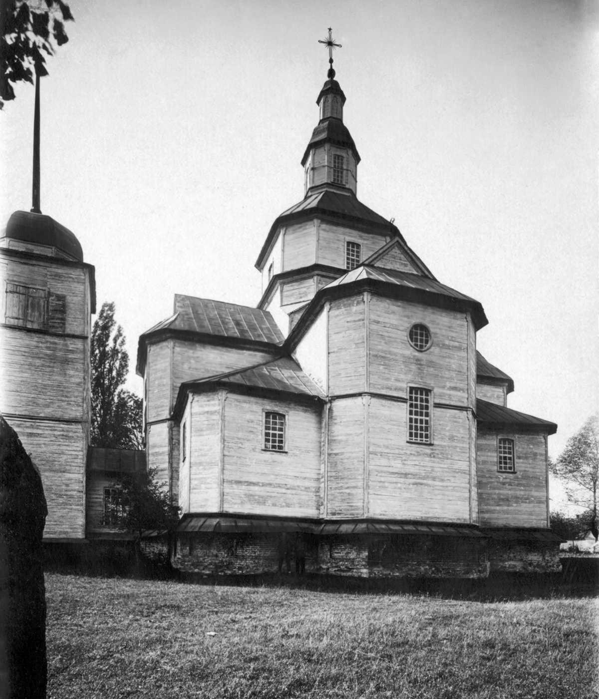 1920-і рр. (?) Дзвіниця і церква.…