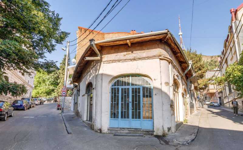 Жилой дом по ул. Бесики, 23 в Тбилиси