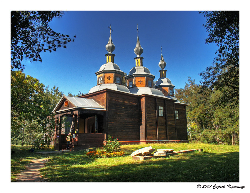 Фото новодєльної церкви, розміщеної в музеї (Сергій Криниця. Опубліковано 28… Церква трьох святителів із с.Пищики
