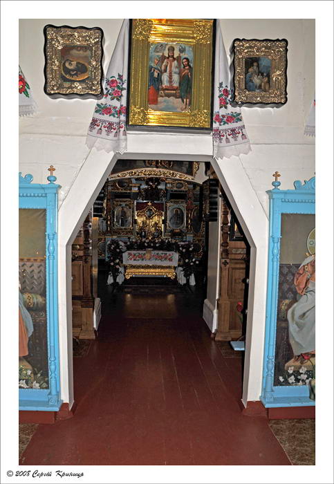 Вхід до нави