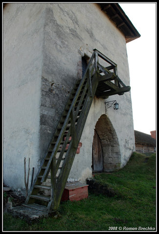 Сходи на 2-й поверх башти