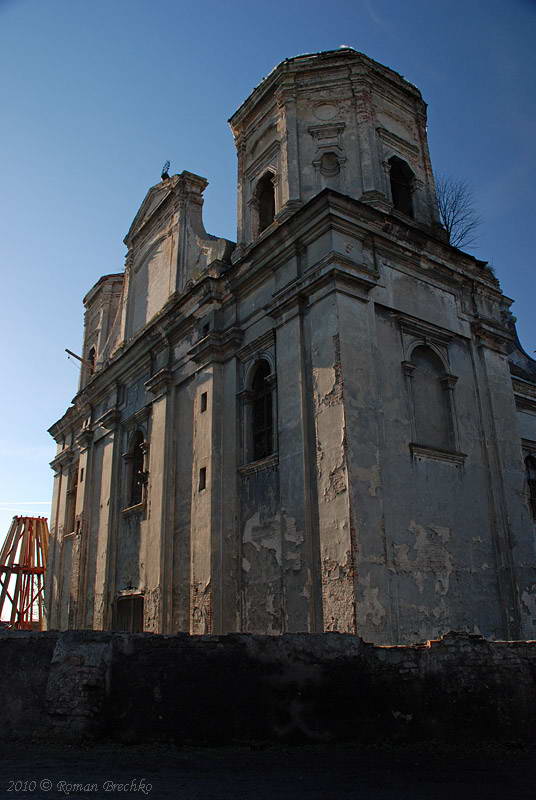 2011 р. Головний фасад. Вигляд з…