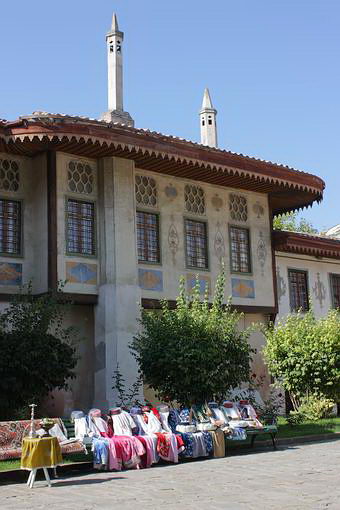 2009 р. Фрагмент східного фасаду…