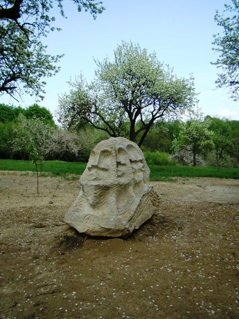 Паркова скульптура 1