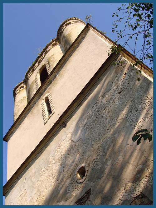 Башта в ракурсі