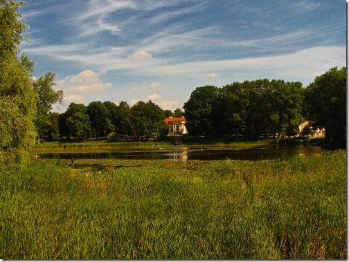 2009 р. Загальний вигляд садиби з боку…