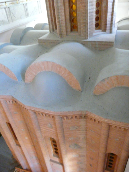 Апсиди св.Іоана Предтечі в інтер’єрі…