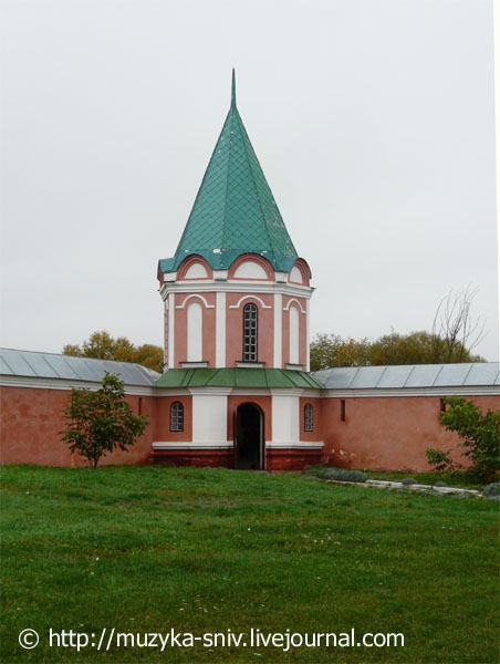 2008 р. Наріжна башта. вигляд з боку…