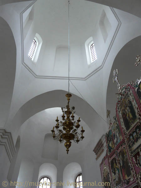 200 8 р. Інтер’єр верхів