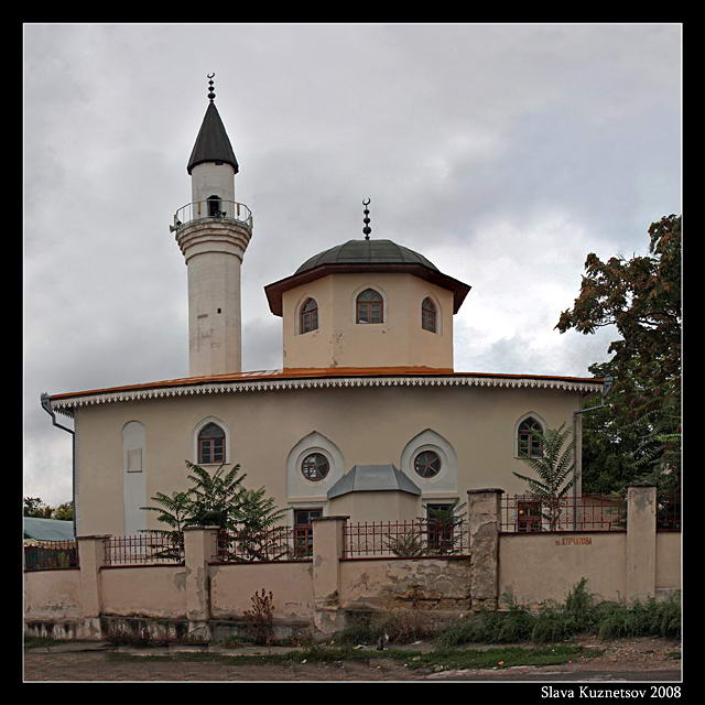 Мечеть Кебир-джами (Ул. Курчатова, 4)