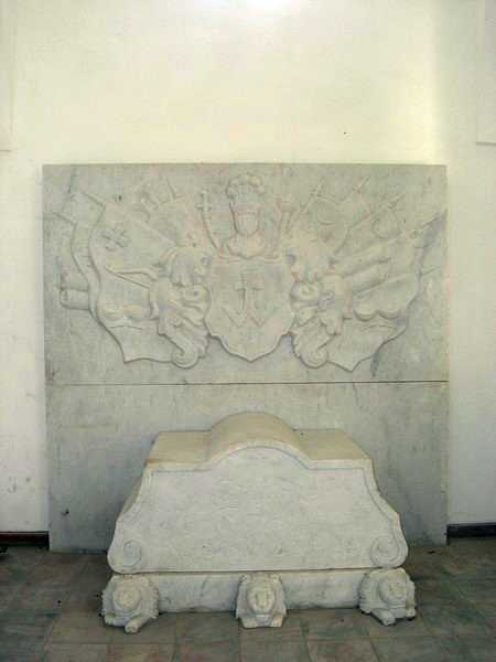 Склеп (пустой) Богдана Хмельницкого