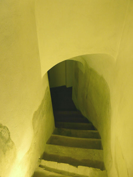 Інтер’єр внутристінноих сходів на 2-й…