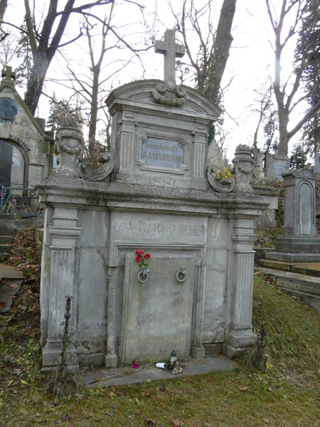 Гробівець братів-кармелітів