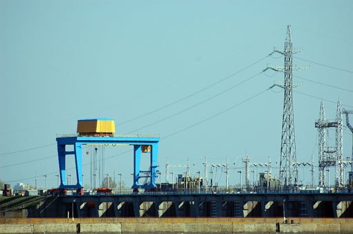 2009 р. Фрагмент греблі з козловим…