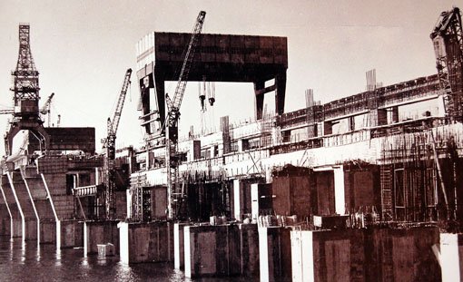 1960-і рр. Гребля у процесі будівництва