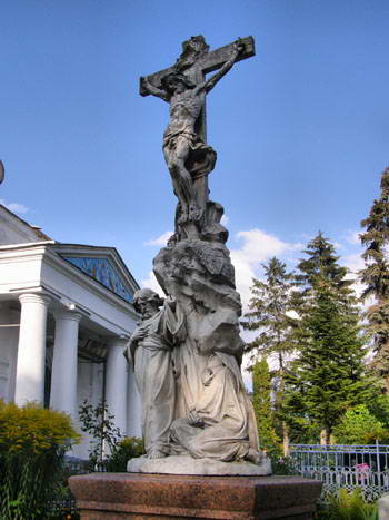 Родинне поховання Харитоненків