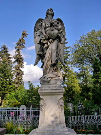 Наргробок Зінаїди Харитоненко