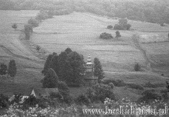 Краєвид з церквою