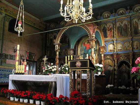 Інтер’єр з видом на іконостас