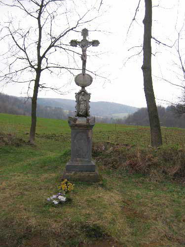 Хрест 2 (біля церкви)