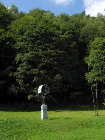 [2003..2006 р.] Хрест при дорозі до…