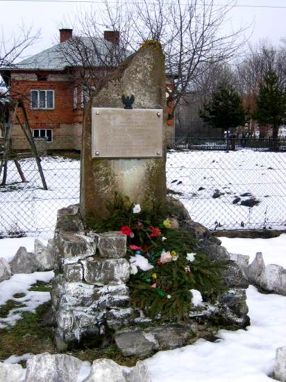 Пам’ятник загиблим солдатам польських…