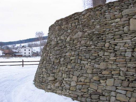 Підпірна стіна