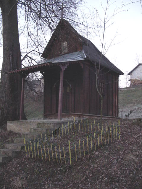 Каплиця в Надолю