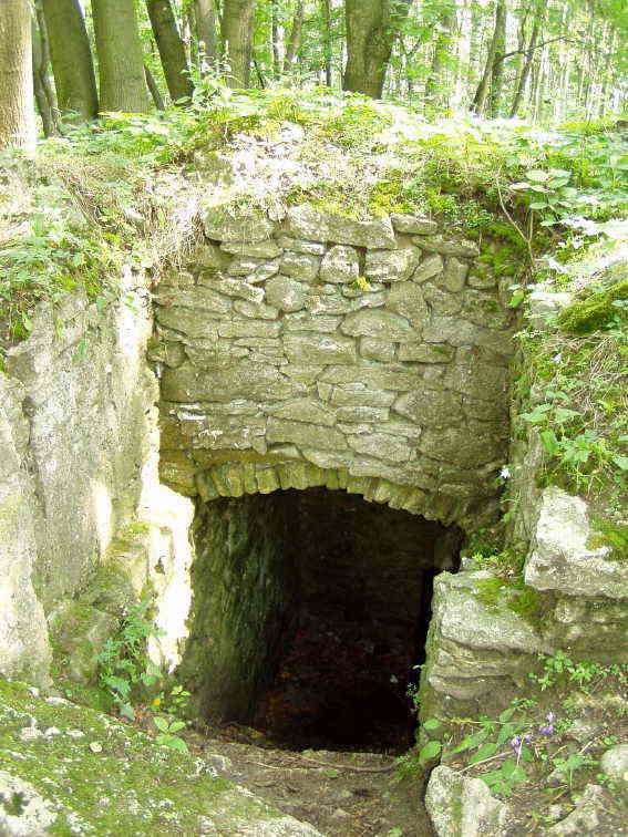 [2006 р.] Вхід до підземелля