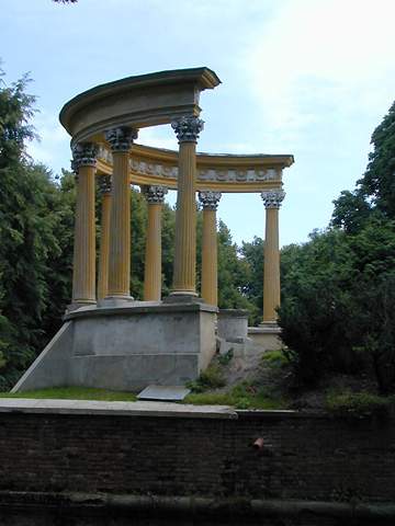 [2006 р.] Колонада