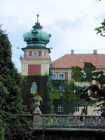 [2006 р.] Фрагмент головного фасаду