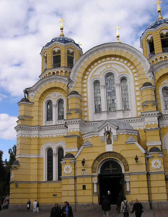 2004 р. Фрагмент головгого фасаду.…