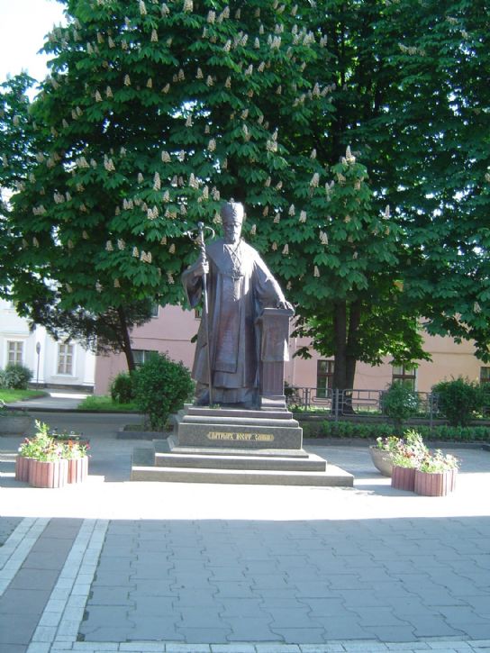 Пам’ятник Й.Сліпому