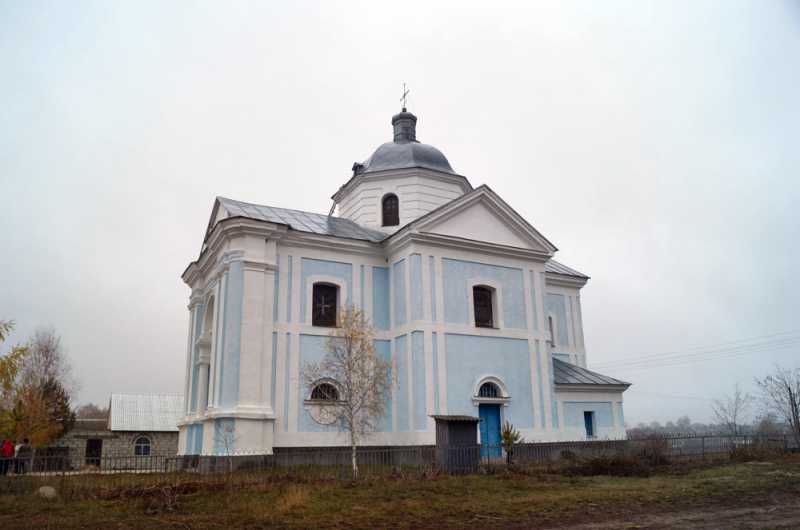 Фото Романа Маленкова (опубліковано 22.06.2016 р.) ukrainaincognita.com … Церква Різдва богородиці