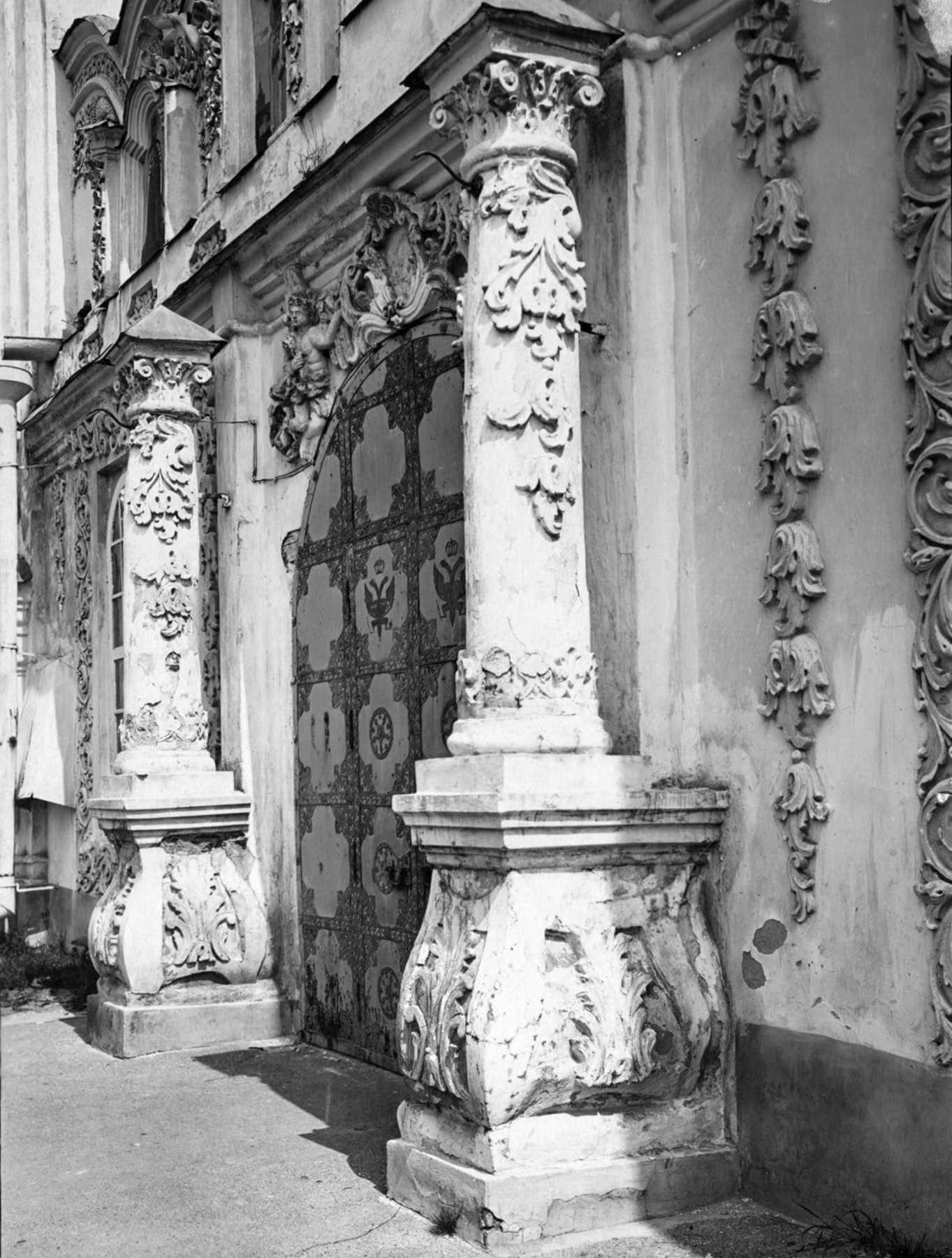 Поч. 20 ст. (?) Західний портал