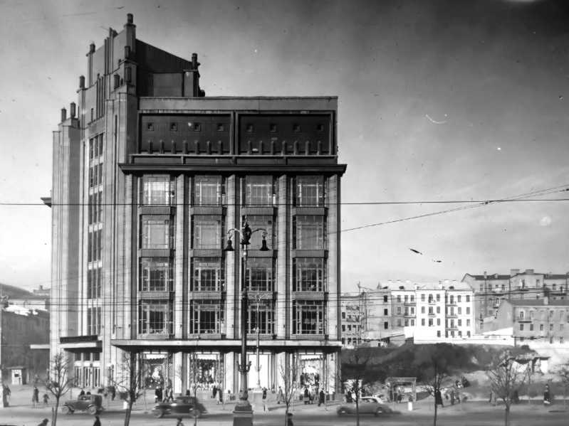 1947 р. Загальний вигляд з боку…