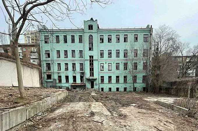 Ірина Маймур Закинуту історичну будівлю на Гоголівській продали забудовнику за… Будинок (№ 7)